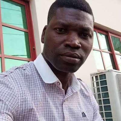 T,j Akinyoola