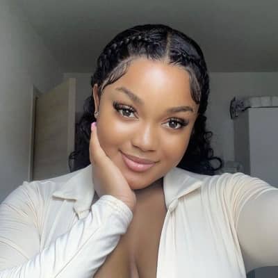 Vida Adwoa