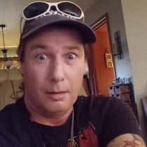 Drummerhugecock