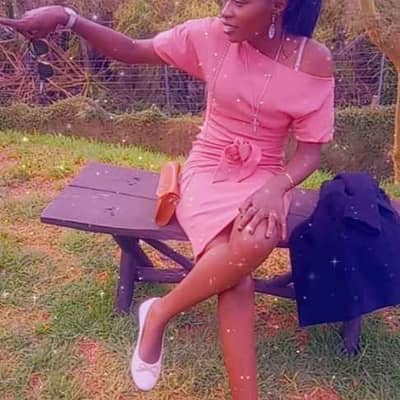 Dee Favour