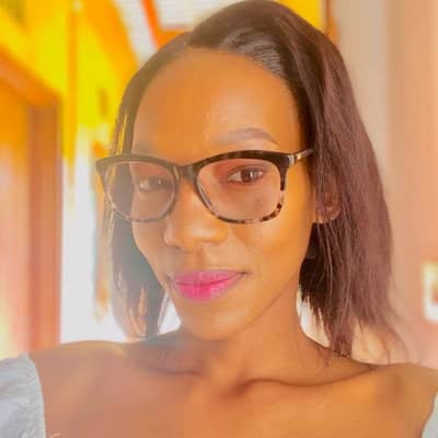 Tshephi