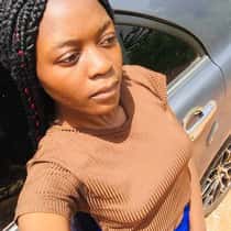 Linzy Efon