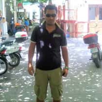 yanis
