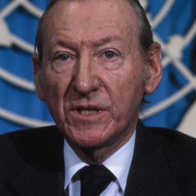 Dr. Otto Hasslein