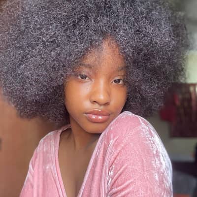 STELLA OBOUR
