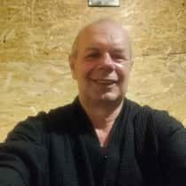 Nik