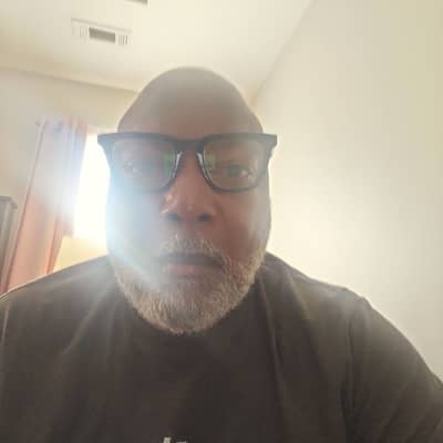 Larry  D
